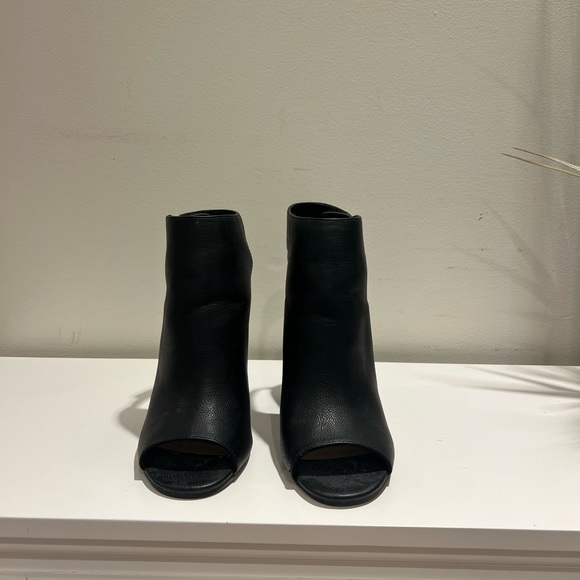 Call it Spring Wedges - Picture 3 of 6